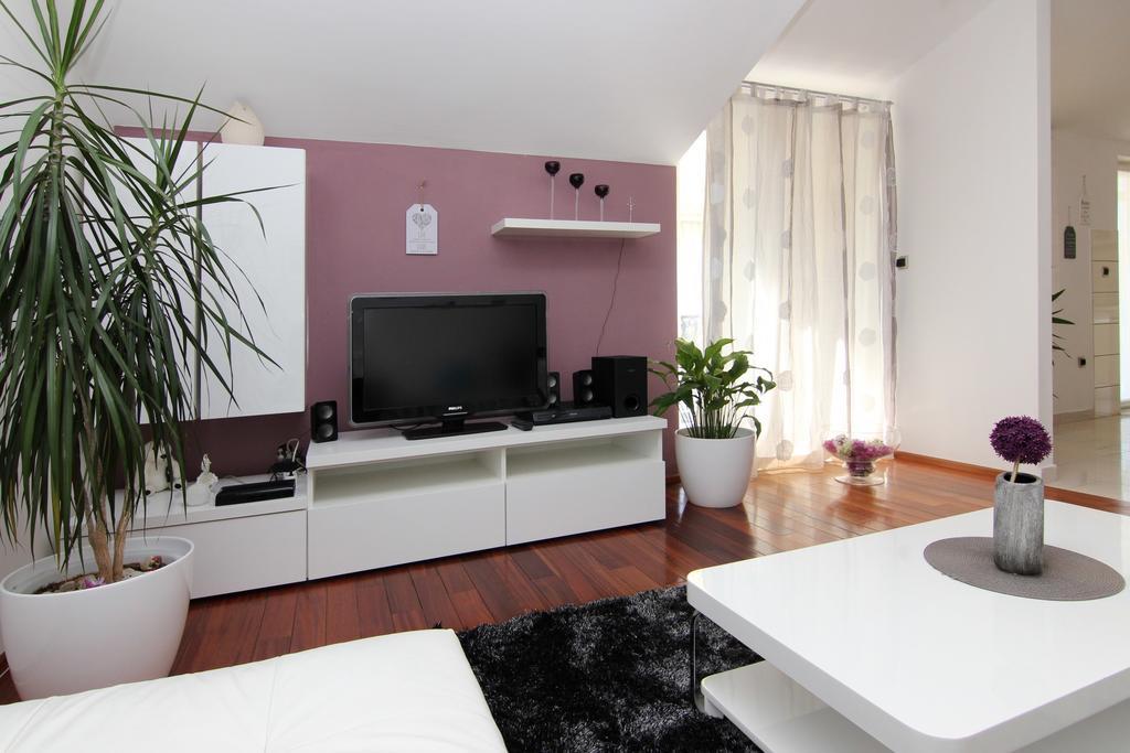 Apartments Josipa Split Rum bild
