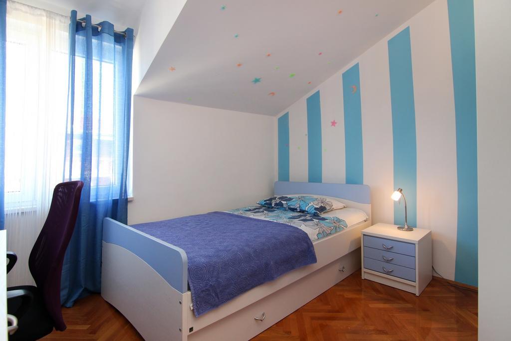 Apartments Josipa Split Rum bild