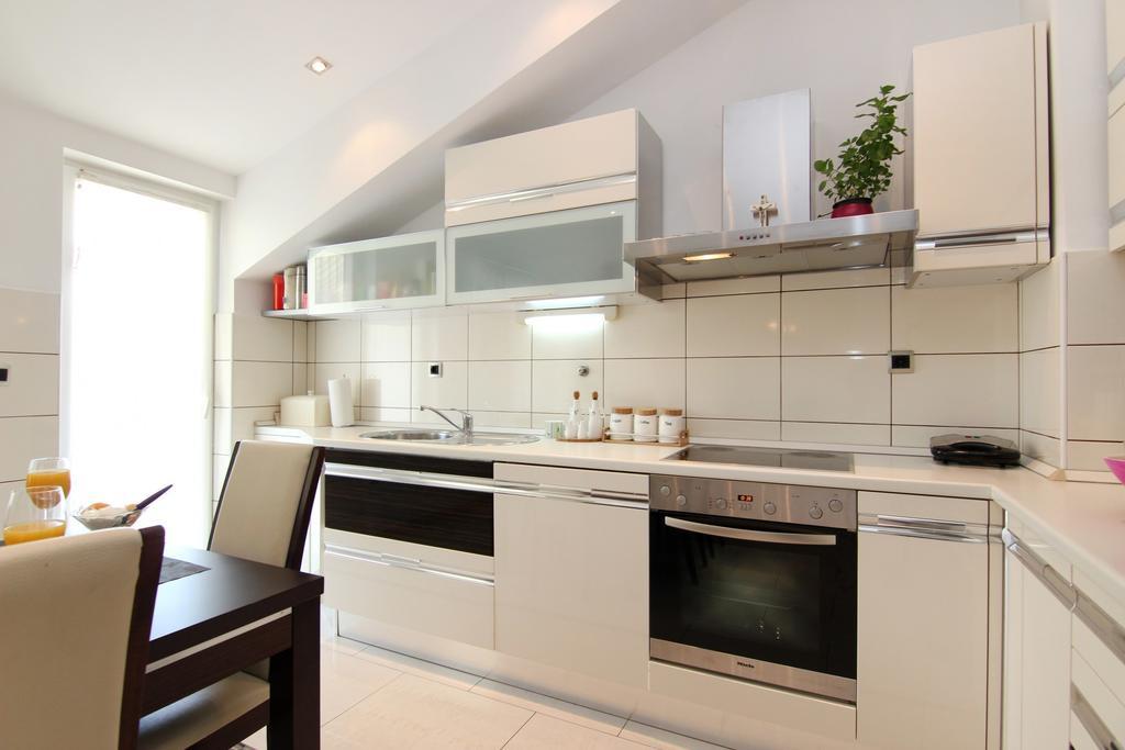 Apartments Josipa Split Rum bild